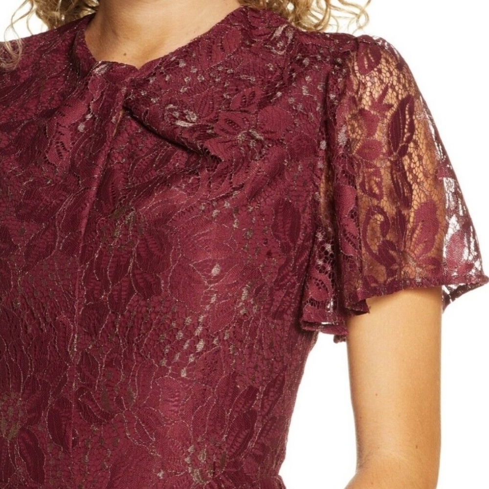 Chelsea28 Red Velvet/Burgundy Metallic Floral Lace Fit & Flare Dress
Size XXS - Picture 5 of 14